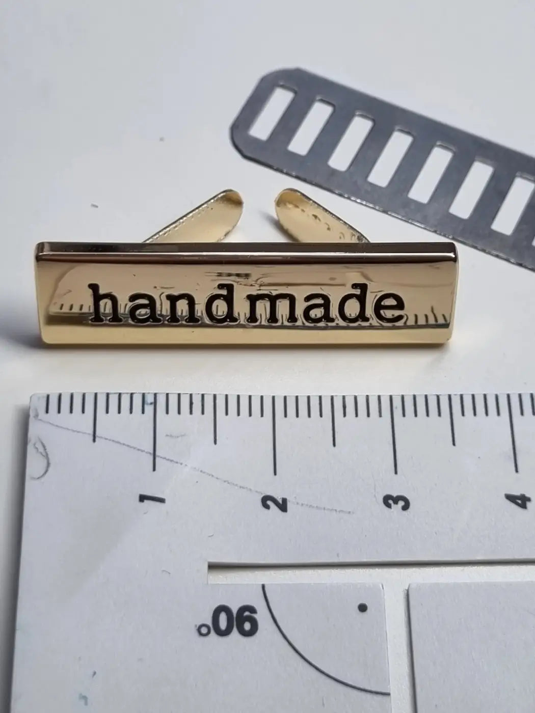 Metall Label ’Handmade’ Gold
