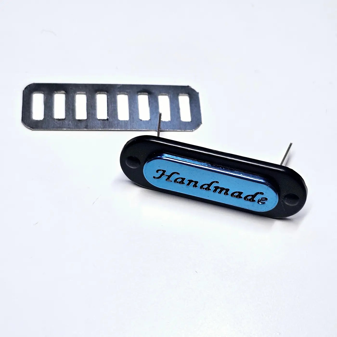 Metall Label ’Handmade’ zweifarbig - Metallic/Black Blau