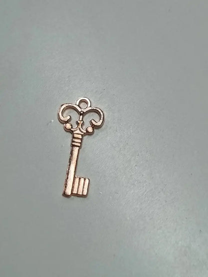 Anhänger/Charm kleiner Schlüssel