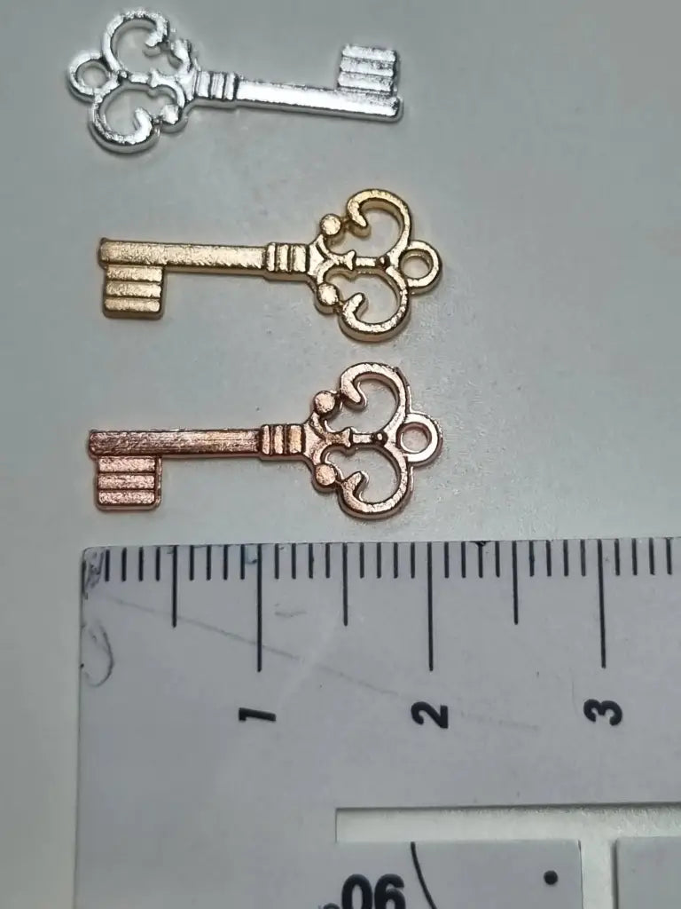 Anhänger/Charm kleiner Schlüssel