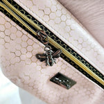 BigFannyPack Bienenliebe