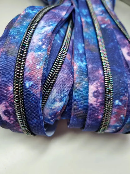 Endlosreißverschlüsse bedruckt Black Star und White Rainbow
