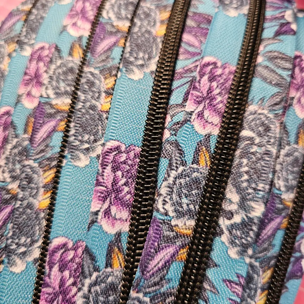 Endlosreißverschlüsse bedruckt Tier- und Blüten- Designs