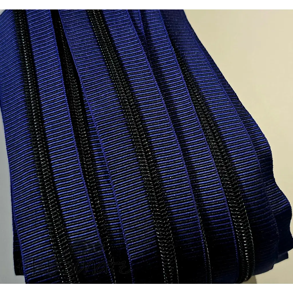 Endlosreißverschlüsse Stripes (Schwarze Raupe)