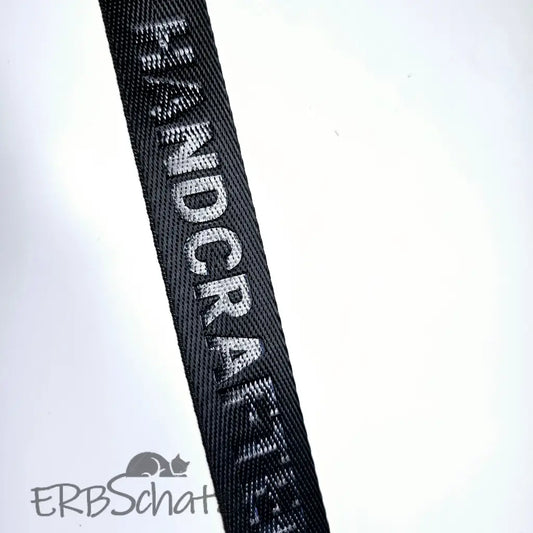 Gurtband embossed ’Handcrafted’ 25mm - Black 25