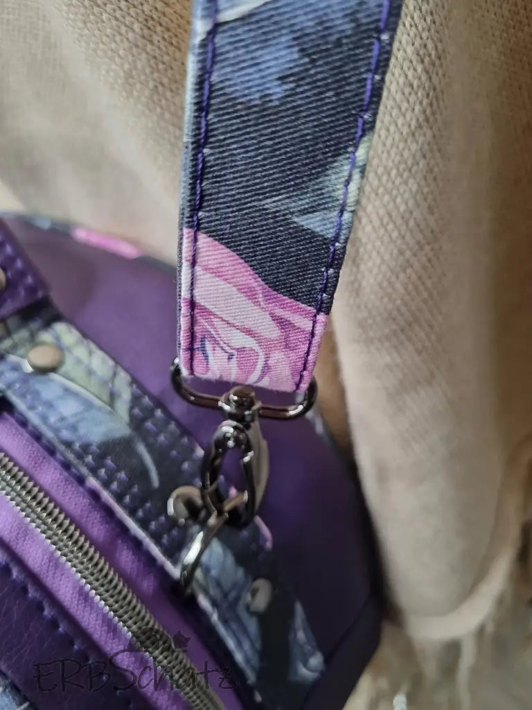 Handtasche Aubergine Rosen Bowlerbag - reißverschluss