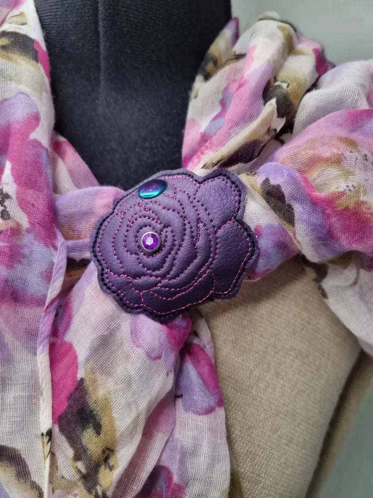 ITH Stickdatei Rose Tuchclip Erbschatz
