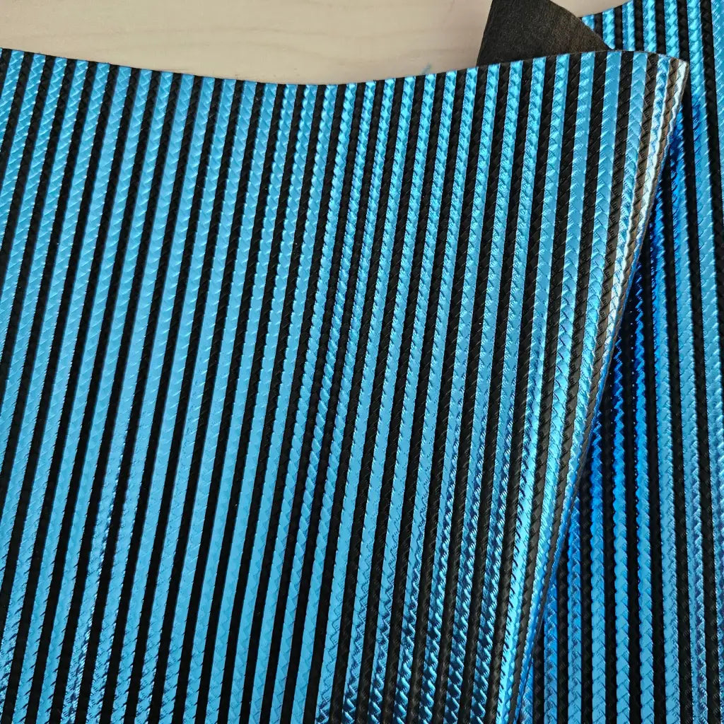 Kunstleder Braided Metallic Stripes Rollen 30 x 135 cm