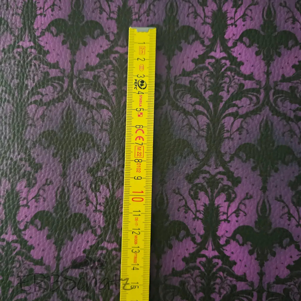Kunstleder Goth Dark Purple Ornaments 50 x 140 cm - KL50