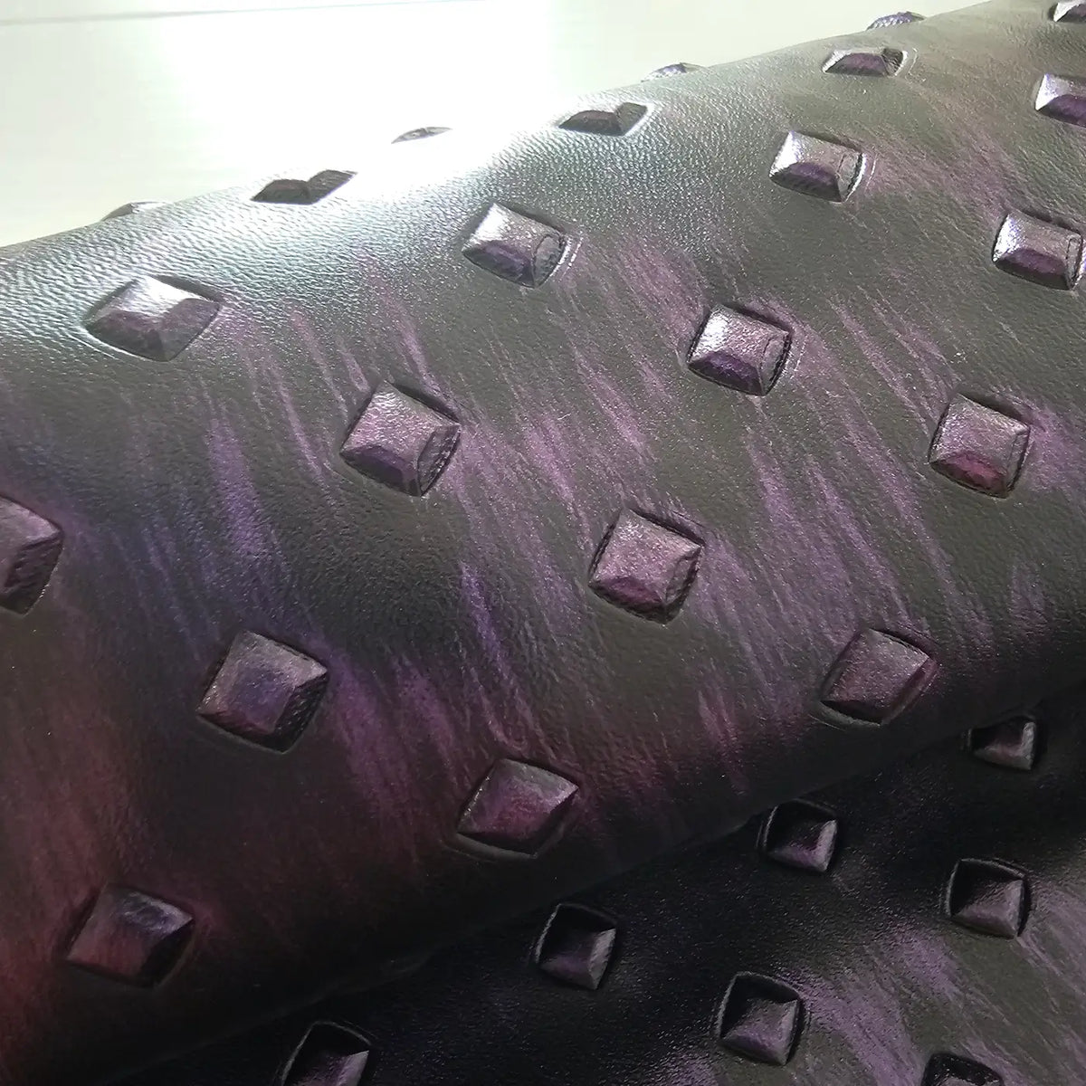 Kunstleder Metallic Purple Nobby | Rollen 30 x 135 cm