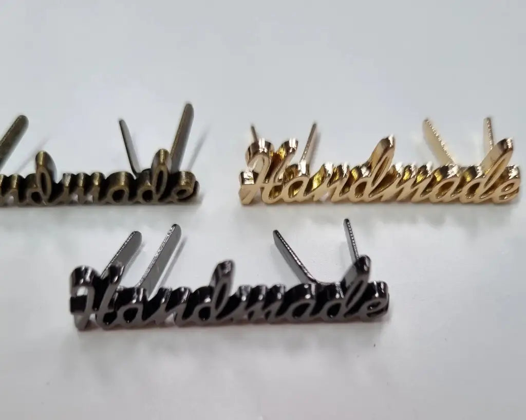 Metall Label ’Handmade’ Schreibschrift Gold