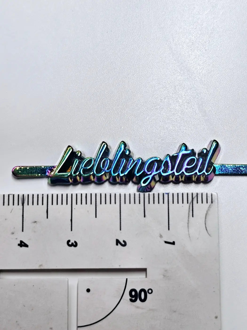 Metall Label ’Lieblingsteil’ Schreibschrift Rainbow