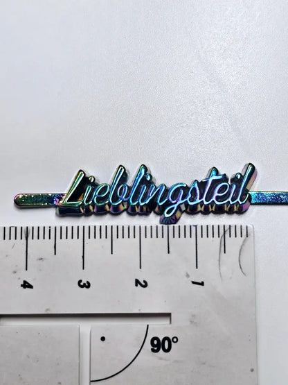 Metall Label ’Lieblingsteil’ Schreibschrift Rainbow