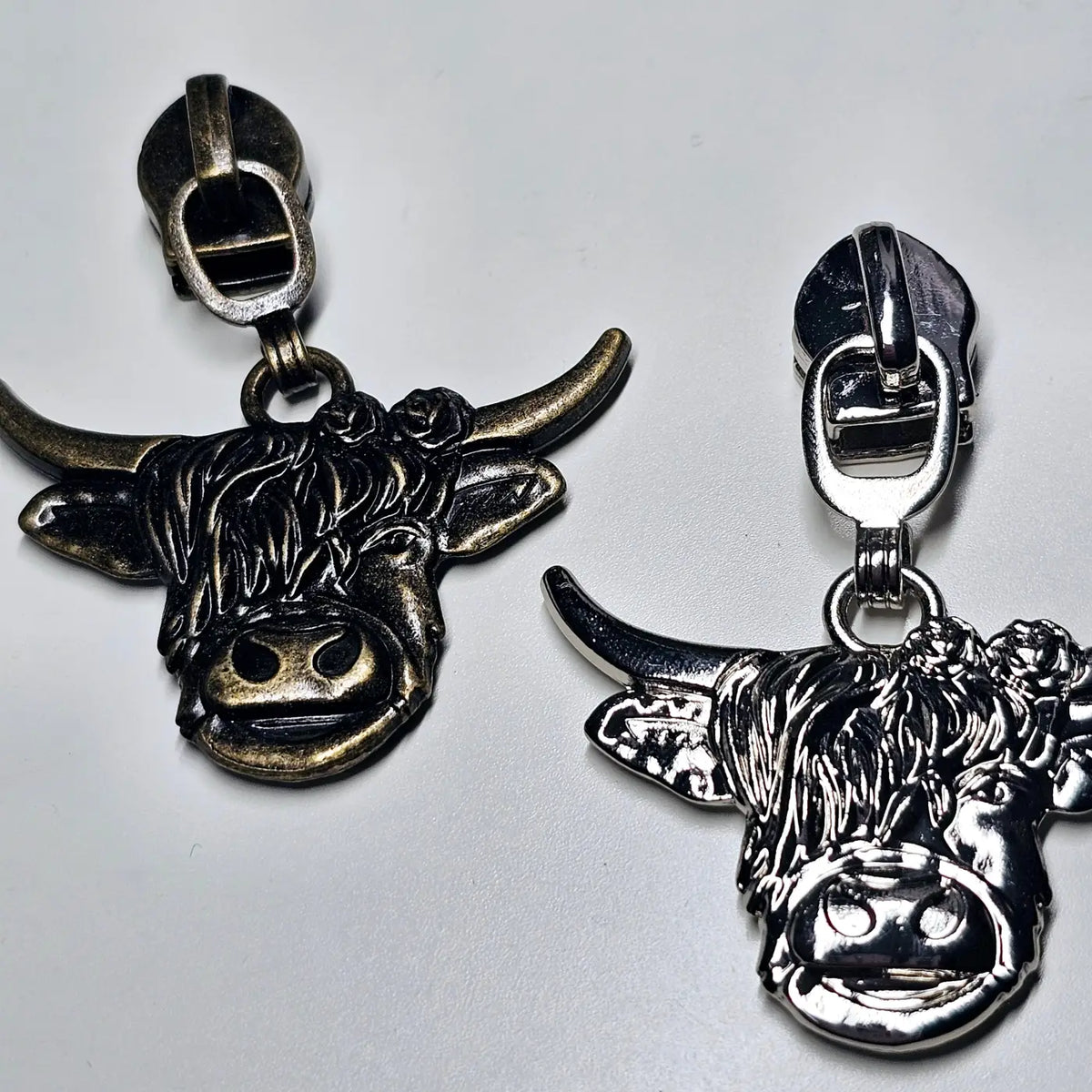 Zipper Highland Cow Gun Metal - Reißverschluss Schieber Gr.5